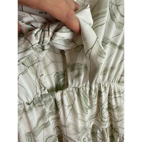 Entro NWT Sage Green Cream 3/4 Balloon Sleeve Tiered Ruffled Above Knee Dress S - Picture 3 of 9